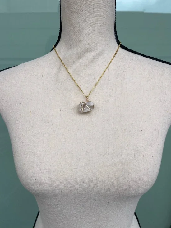 White Druzy Agate Gold Tone Wire Wrap Necklace - Picture 3 of 5